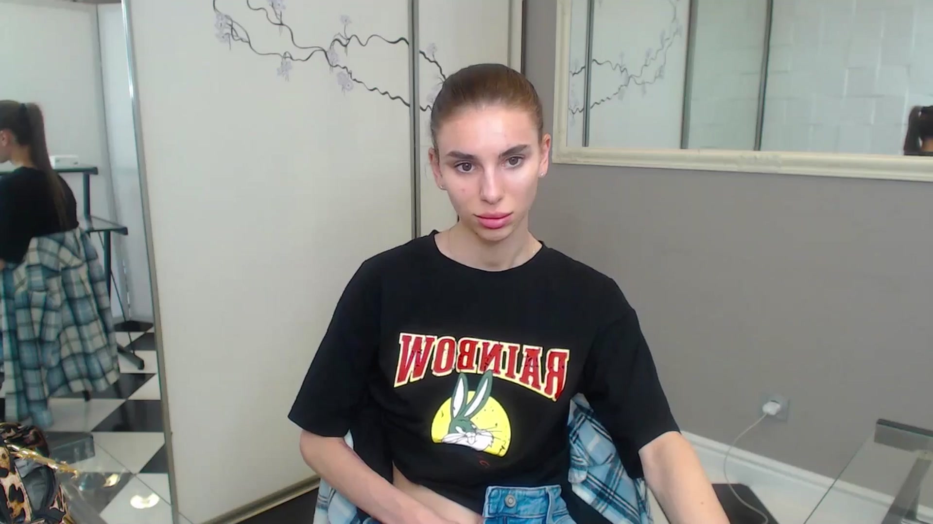 Gallery image thumbnail from Graceful_Doll's myfreecams stream on, 06/21/2025, 09:54 image 20 of 20