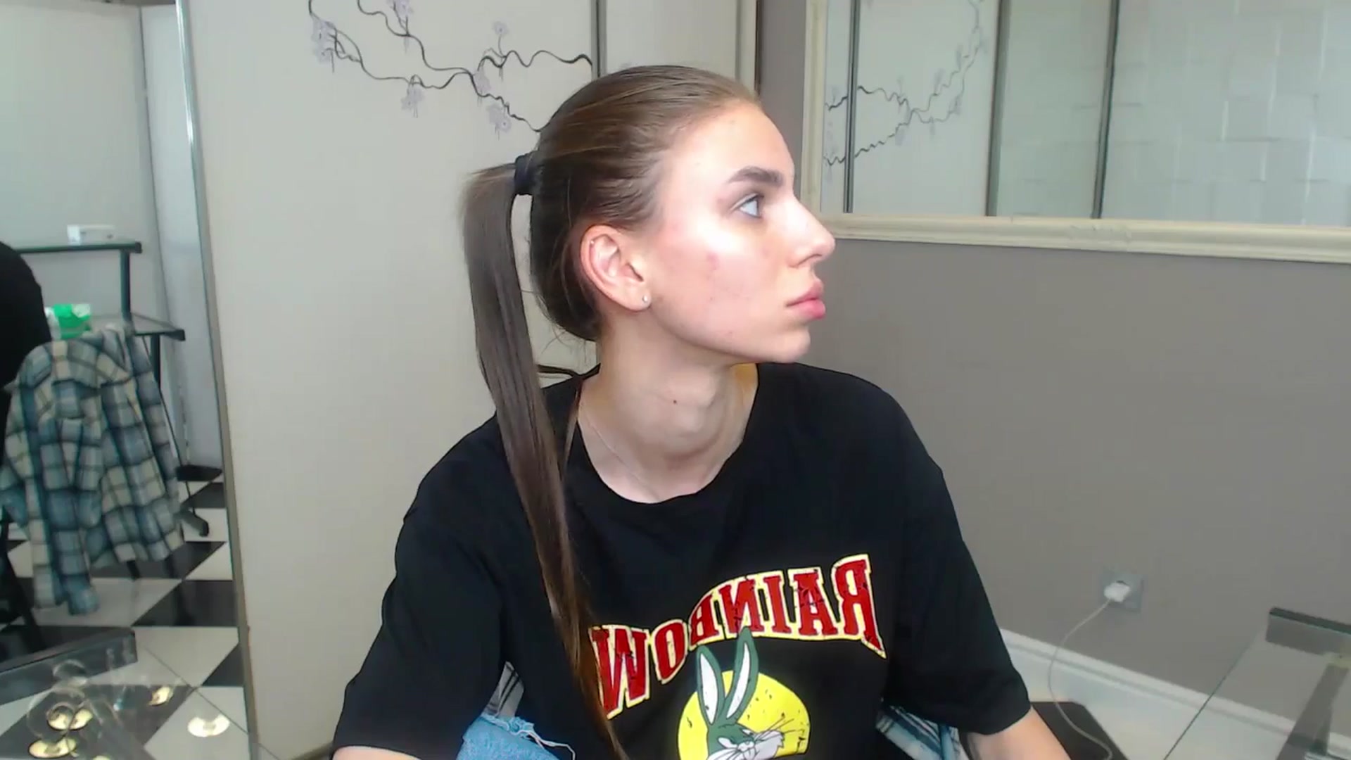 Gallery image thumbnail from Graceful_Doll's myfreecams stream on, 06/21/2025, 09:54 image 15 of 20