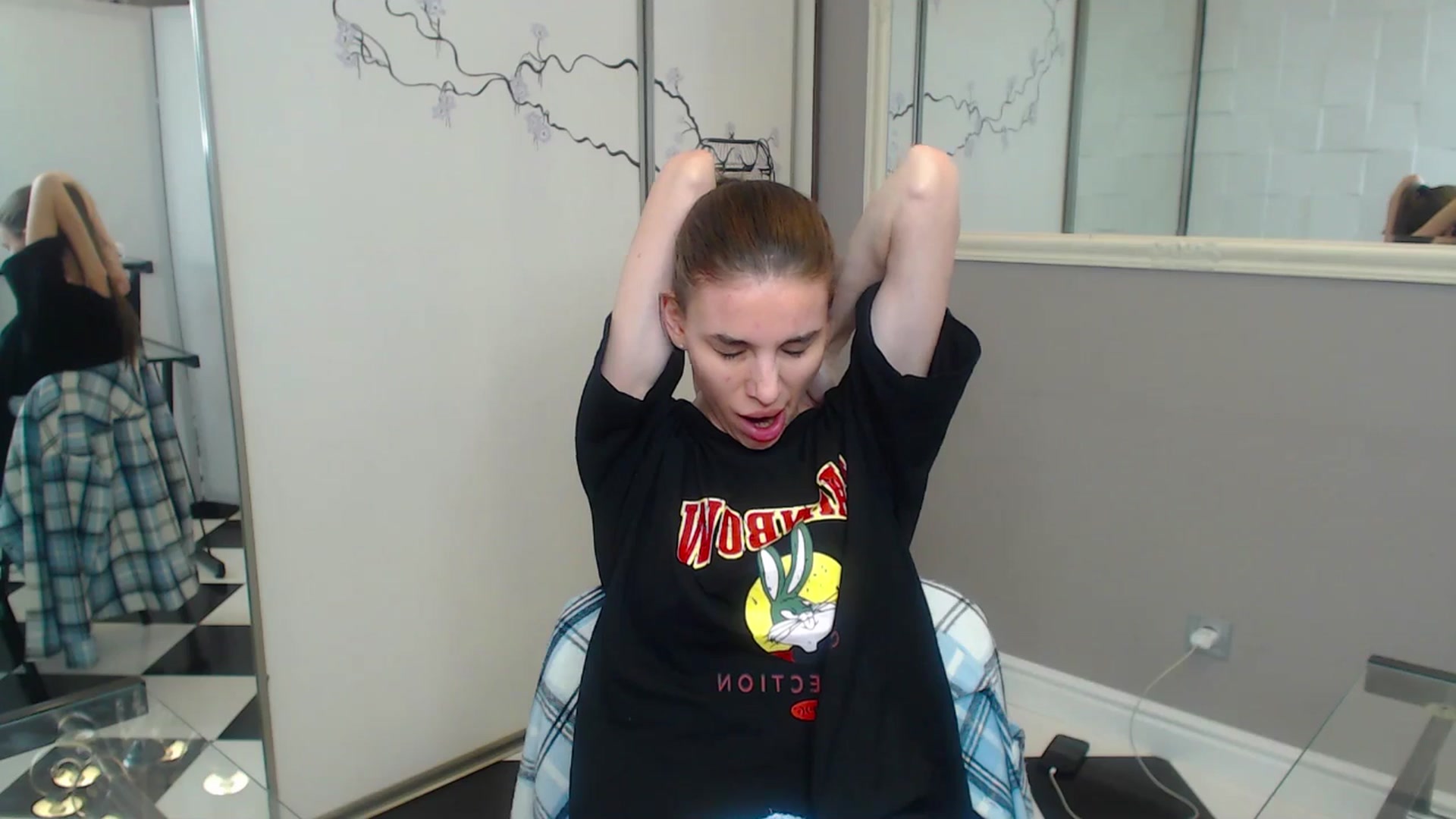 Gallery image thumbnail from Graceful_Doll's myfreecams stream on, 06/21/2025, 09:54 image 5 of 20