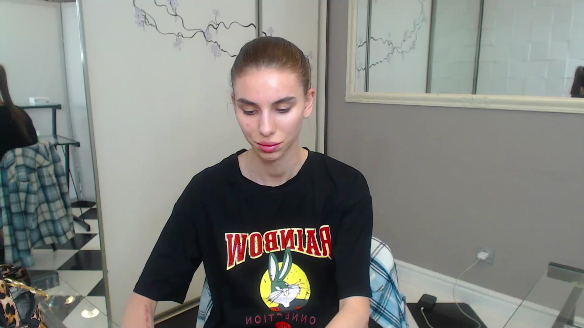 Gallery image thumbnail from Graceful_Doll's myfreecams stream on, 06/21/2025, 09:54 image 18 of 20