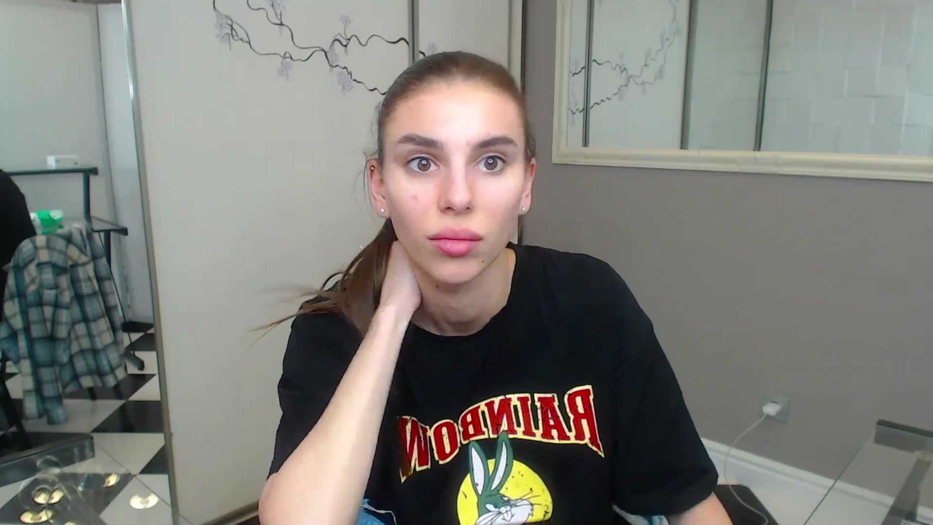Gallery image thumbnail from Graceful_Doll's myfreecams stream on, 06/21/2025, 09:54 image 14 of 20