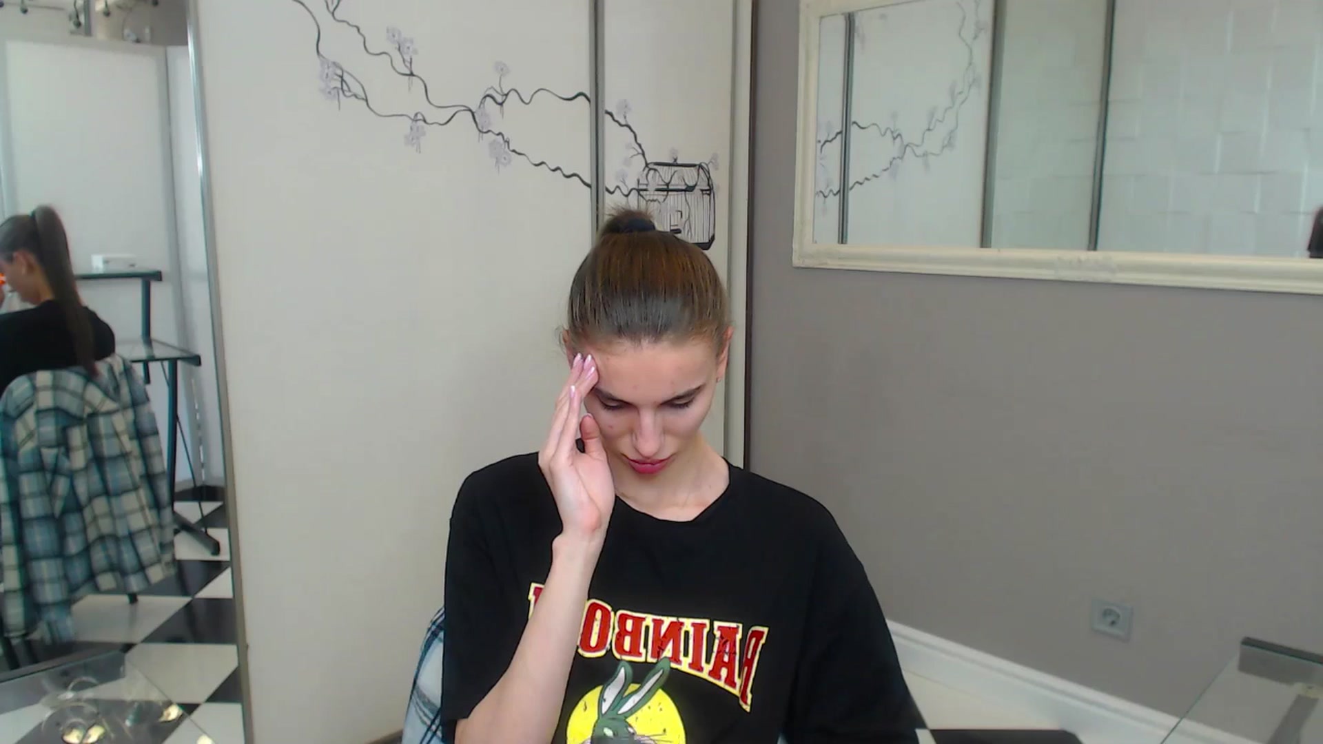 Gallery image thumbnail from Graceful_Doll's myfreecams stream on, 06/21/2025, 11:06 image 12 of 20