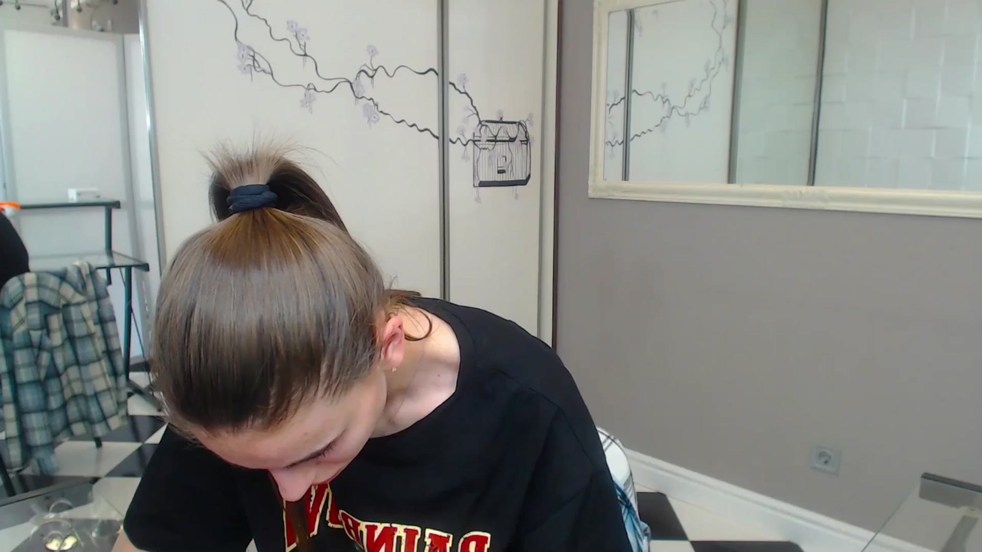 Gallery image thumbnail from Graceful_Doll's myfreecams stream on, 06/21/2025, 11:06 image 8 of 20