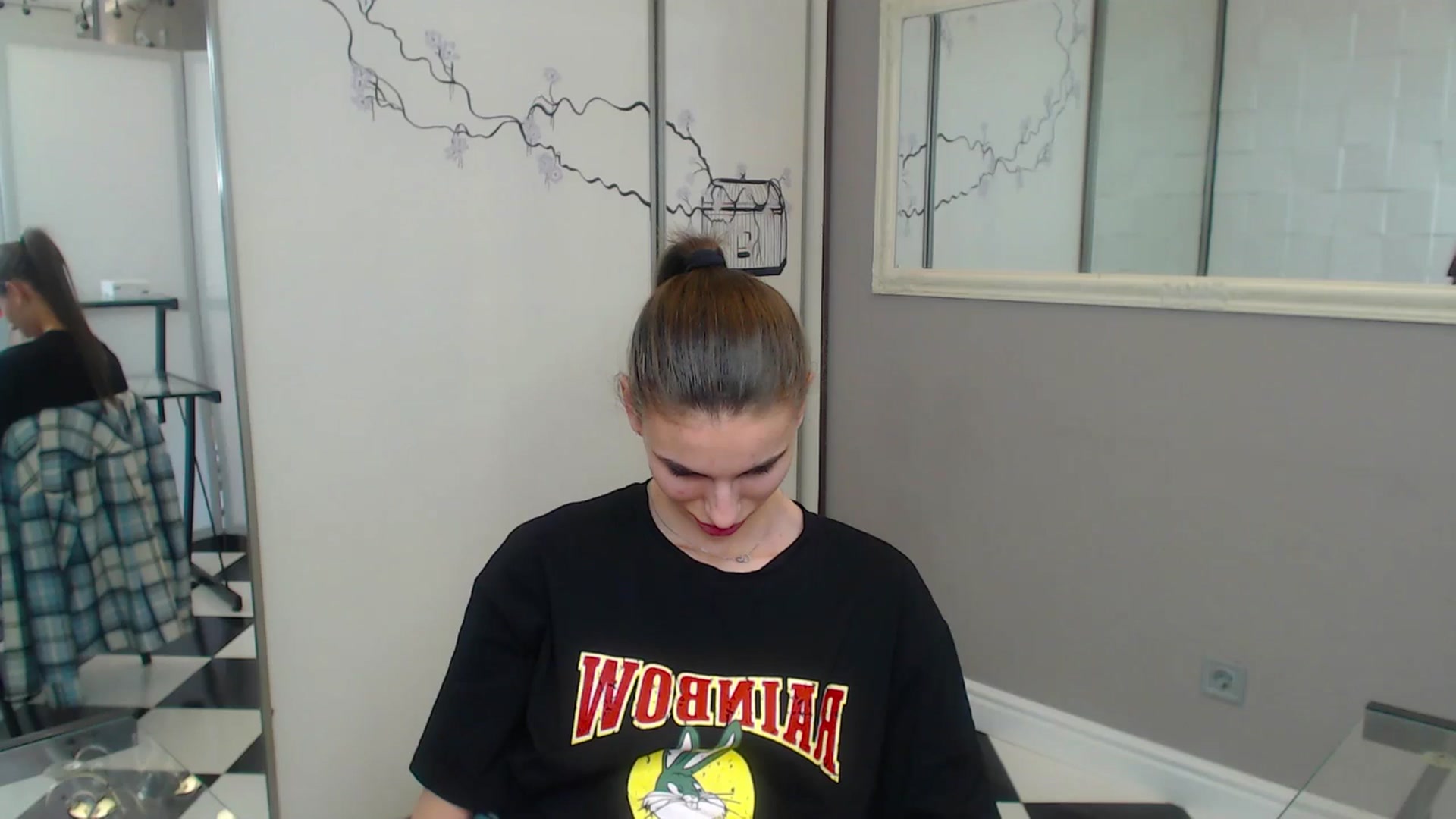 Gallery image thumbnail from Graceful_Doll's myfreecams stream on, 06/21/2025, 11:06 image 14 of 20
