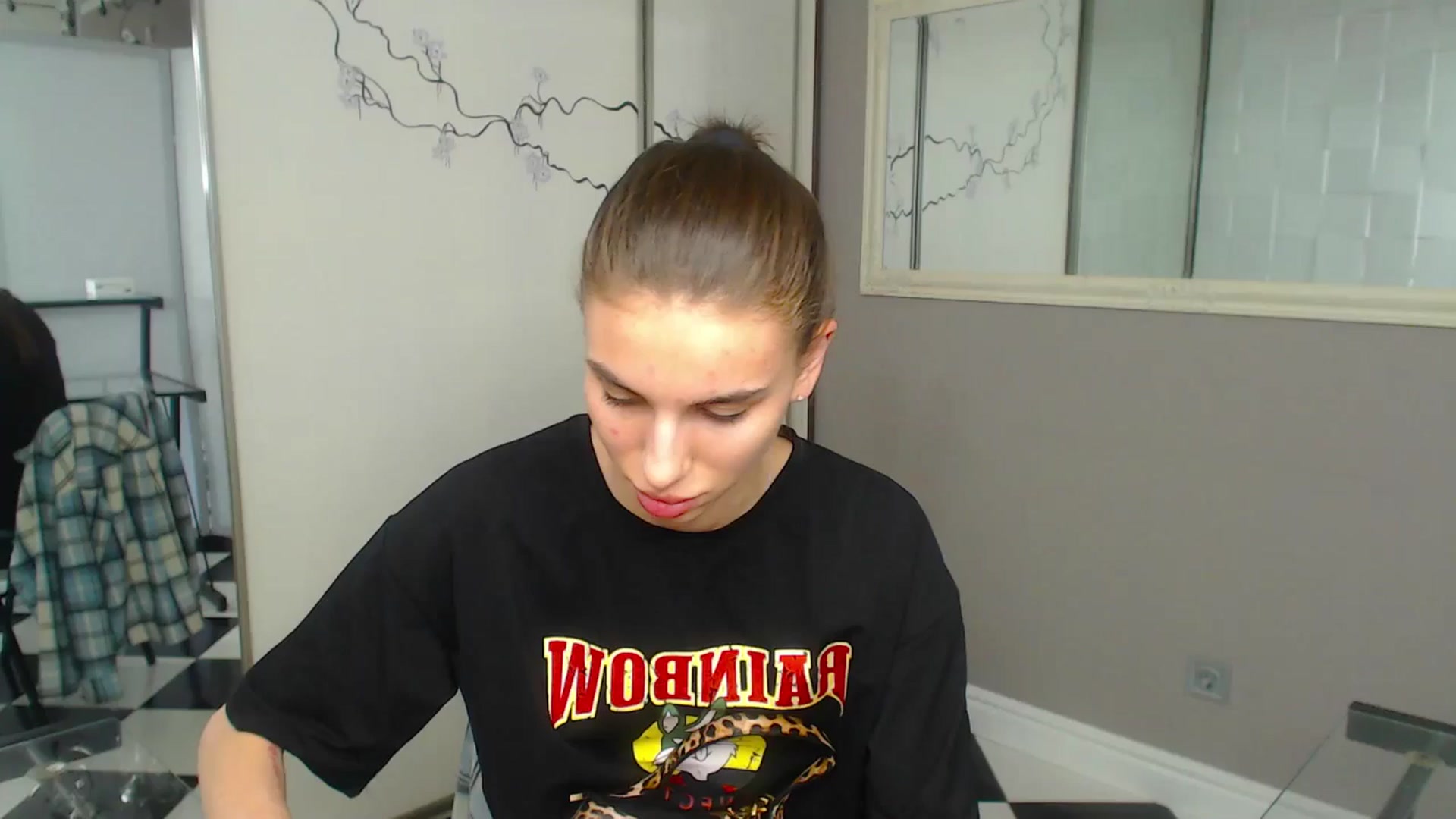 Gallery image thumbnail from Graceful_Doll's myfreecams stream on, 06/21/2025, 11:06 image 20 of 20
