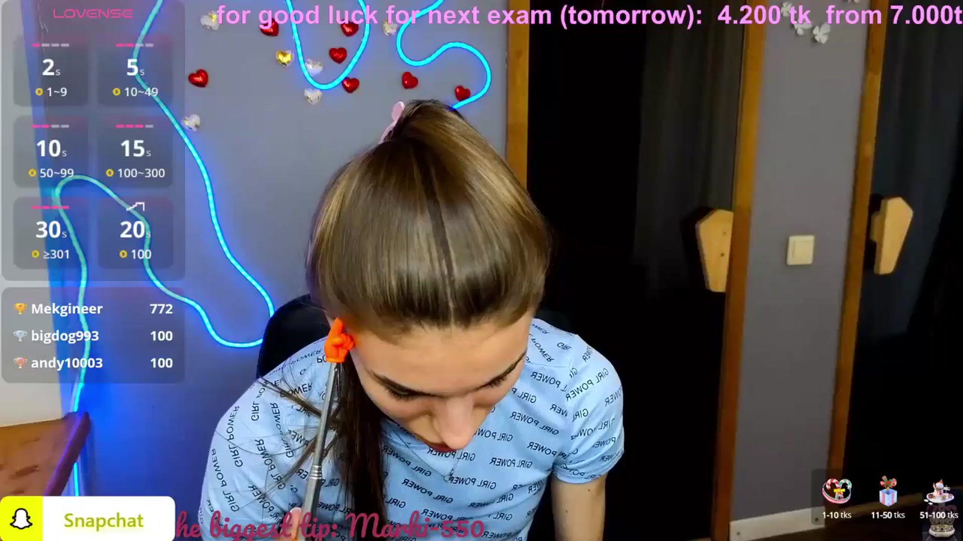 Gallery image thumbnail from Graceful_Doll's myfreecams stream on, 06/25/2025, 09:14 image 8 of 20