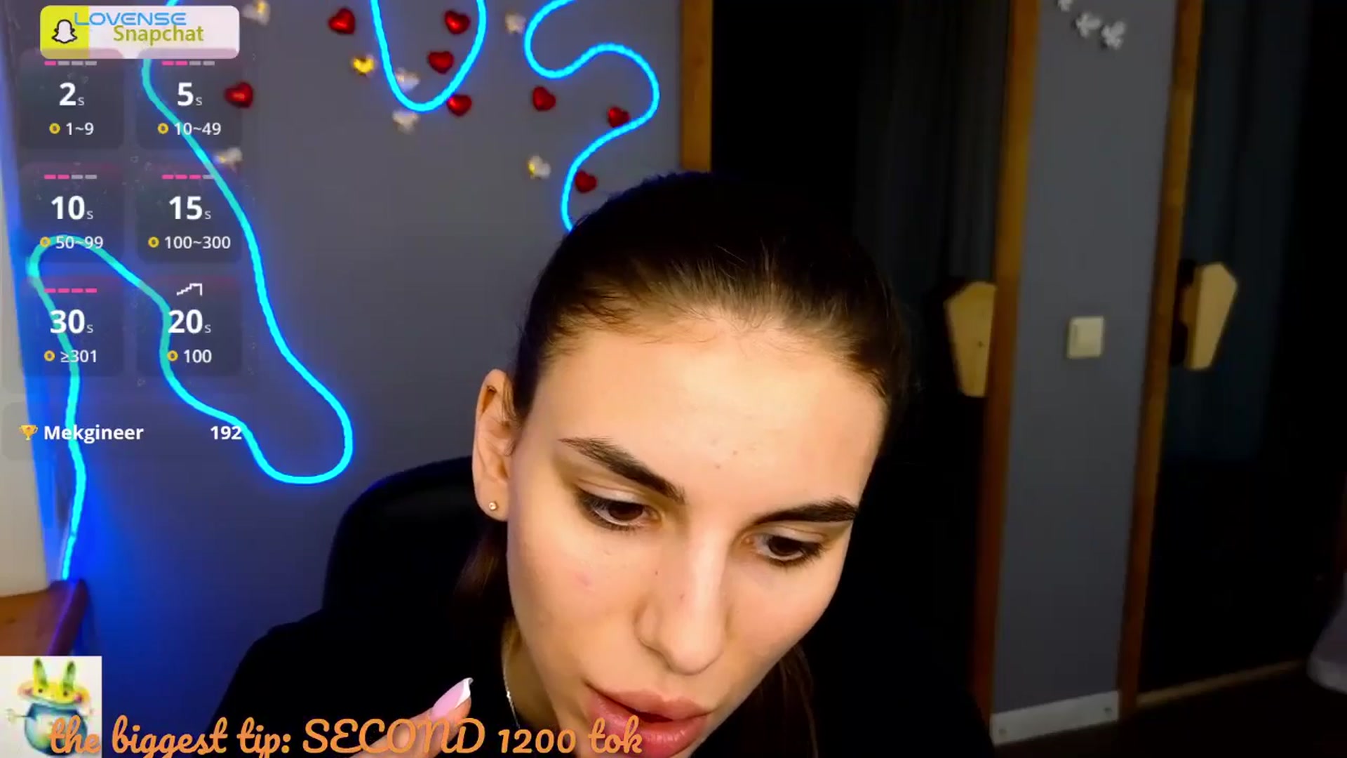 Gallery image thumbnail from Graceful_Doll's myfreecams stream on, 06/27/2025, 08:03 image 16 of 20