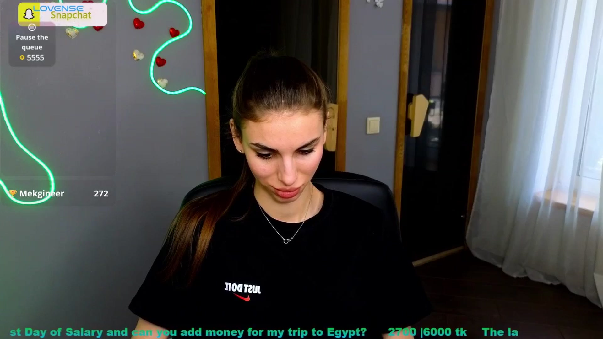 Gallery image thumbnail from Graceful_Doll's myfreecams stream on, 06/30/2025, 08:07 image 12 of 20