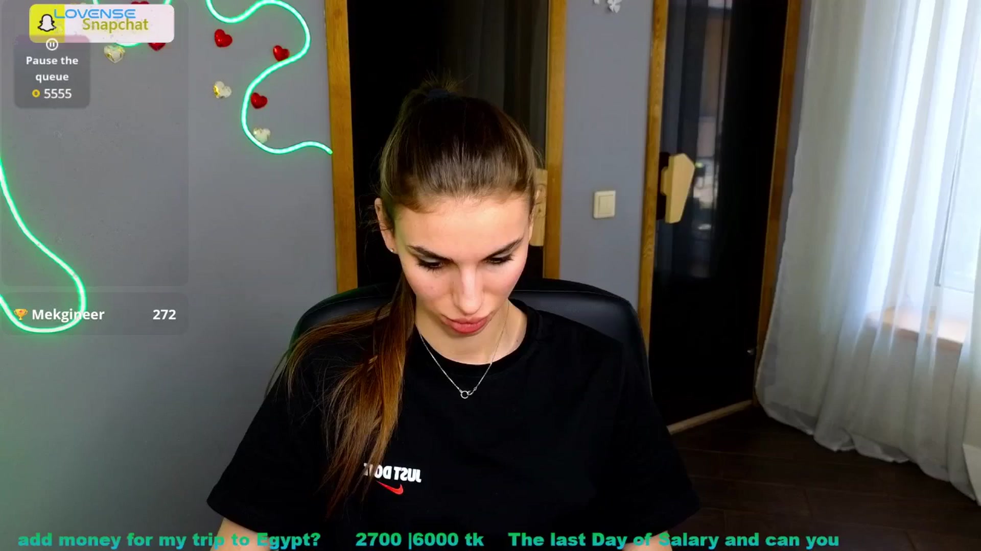 Gallery image thumbnail from Graceful_Doll's myfreecams stream on, 06/30/2025, 08:07 image 14 of 20