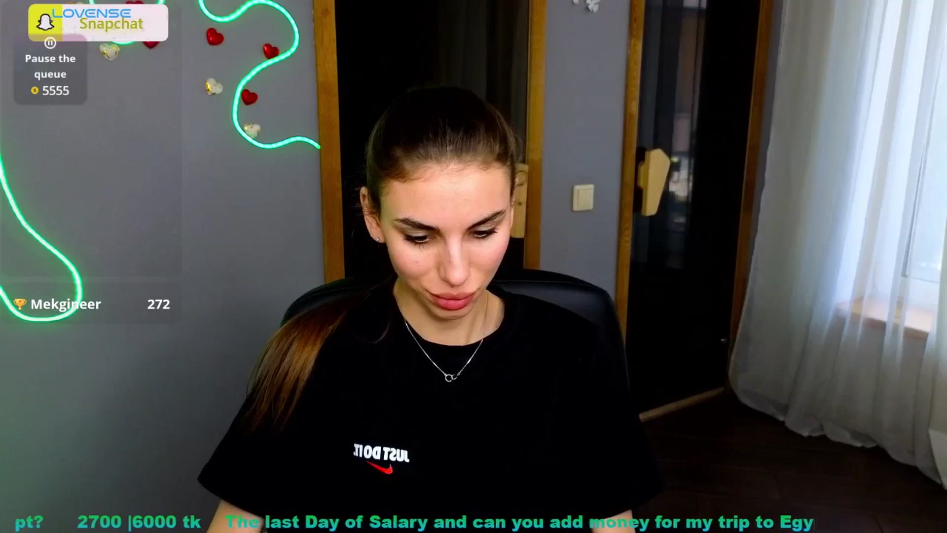 Gallery image thumbnail from Graceful_Doll's myfreecams stream on, 06/30/2025, 08:07 image 10 of 20