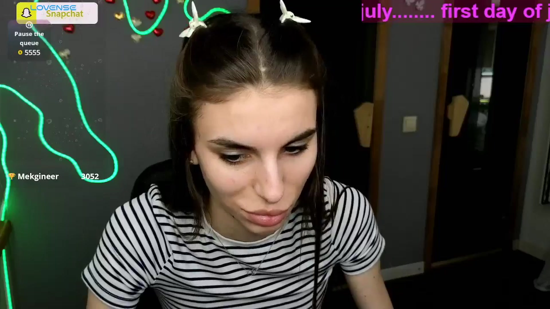 Gallery image thumbnail from Graceful_Doll's myfreecams stream on, 07/01/2025, 11:11 image 14 of 20