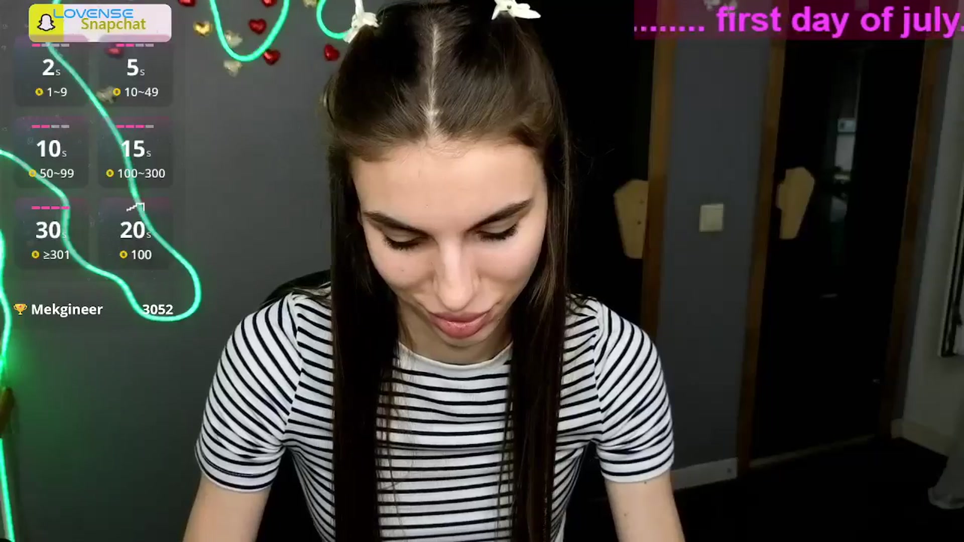 Gallery image thumbnail from Graceful_Doll's myfreecams stream on, 07/01/2025, 11:11 image 9 of 20