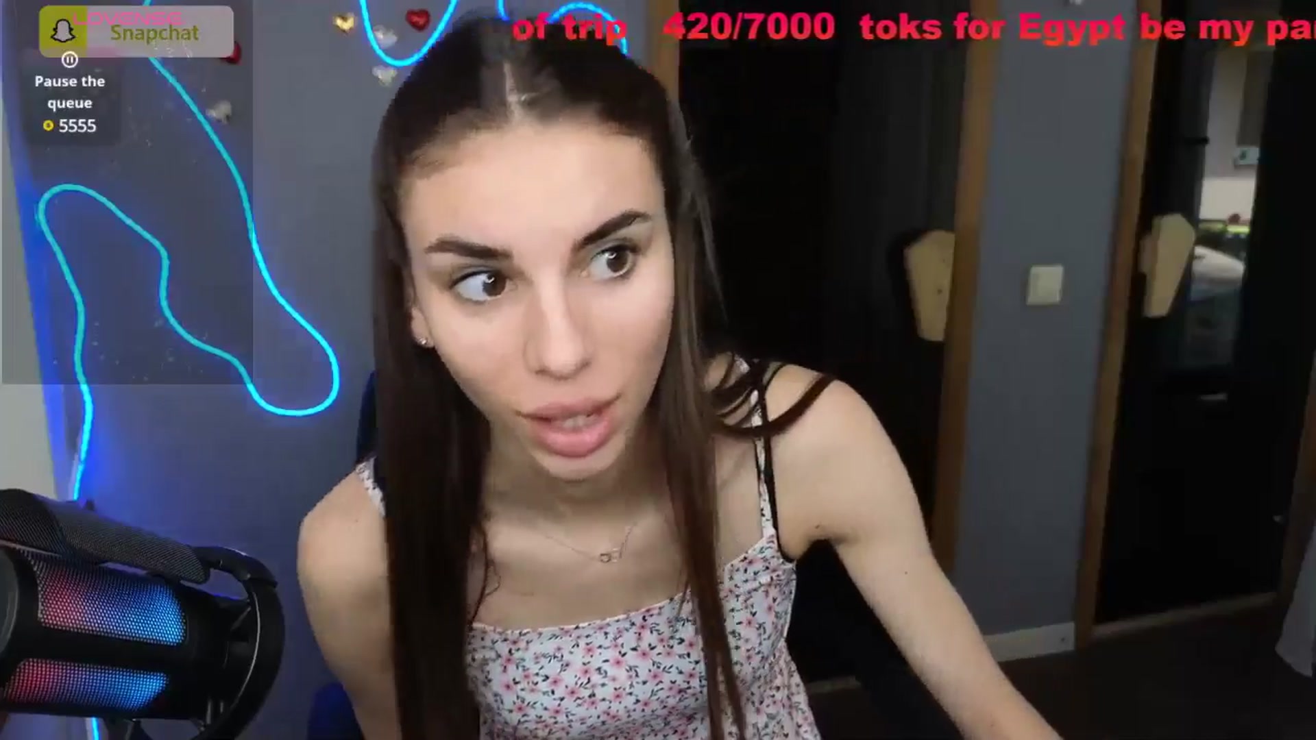 Gallery image thumbnail from Graceful_Doll's myfreecams stream on, 07/05/2025, 09:04 image 6 of 20