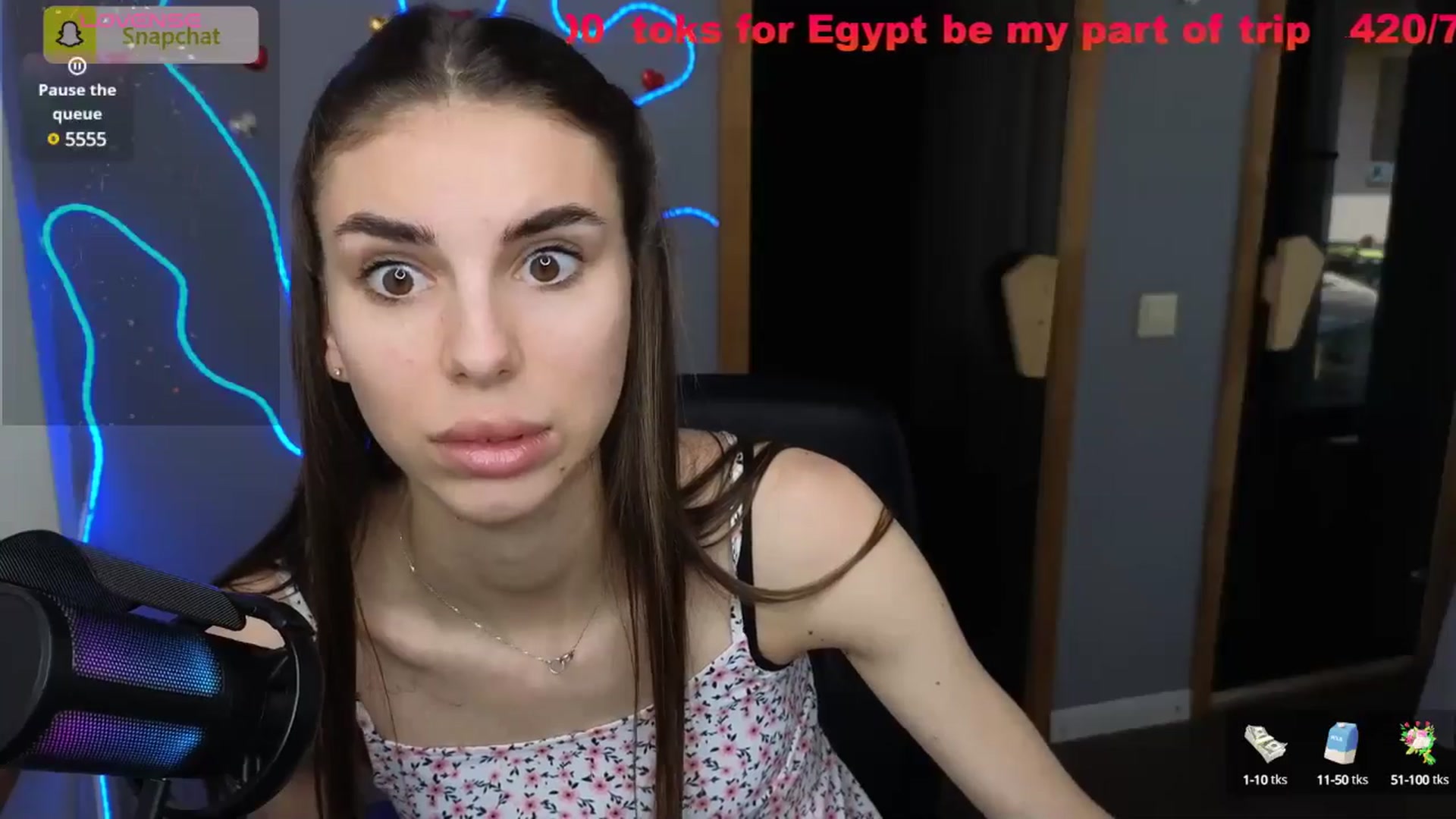 Gallery image thumbnail from Graceful_Doll's myfreecams stream on, 07/05/2025, 09:04 image 10 of 20