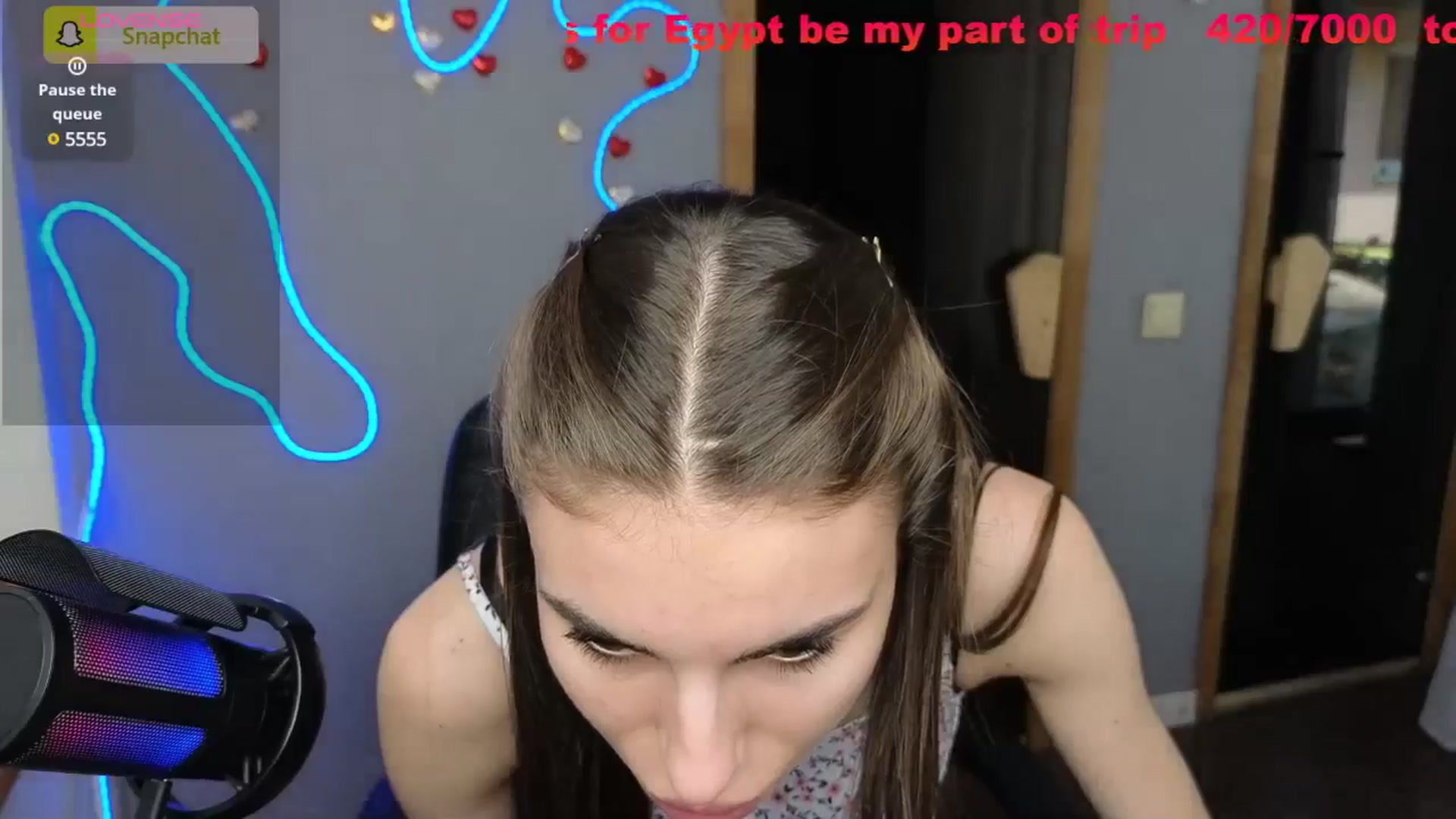 Gallery image thumbnail from Graceful_Doll's myfreecams stream on, 07/05/2025, 09:04 image 9 of 20