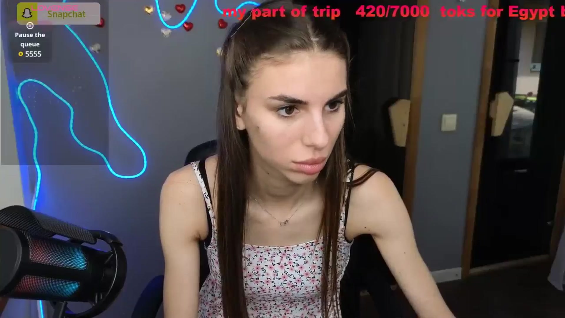 Gallery image thumbnail from Graceful_Doll's myfreecams stream on, 07/05/2025, 09:04 image 7 of 20