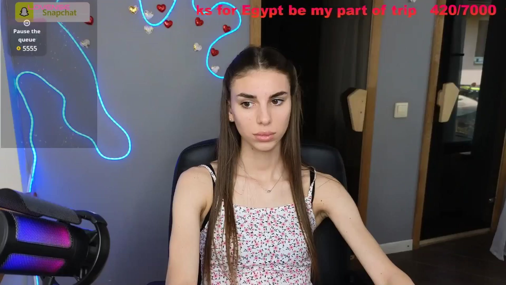 Gallery image thumbnail from Graceful_Doll's myfreecams stream on, 07/05/2025, 09:04 image 2 of 20