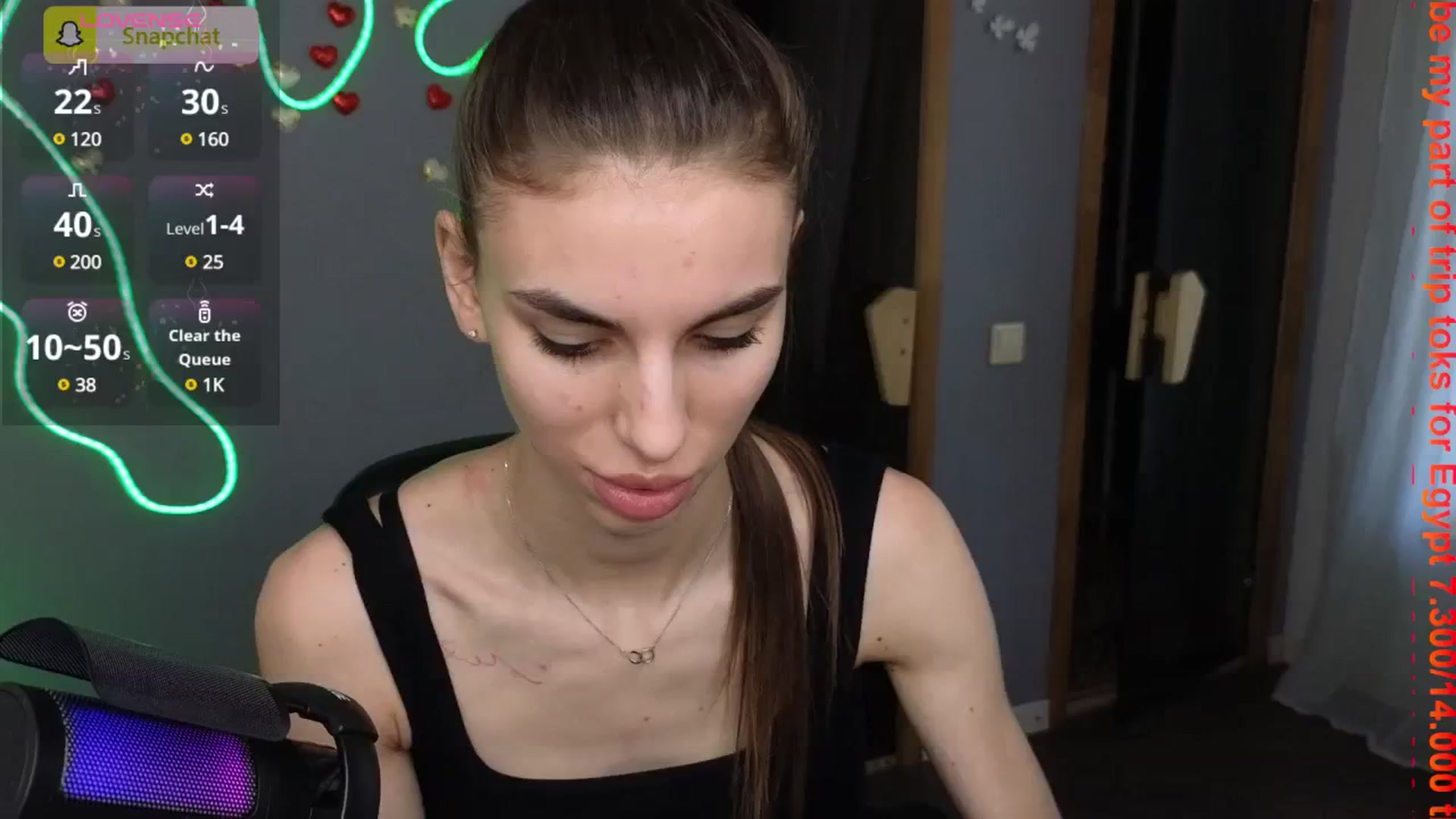 Gallery image thumbnail from Graceful_Doll's myfreecams stream on, 07/08/2025, 07:59 image 19 of 20