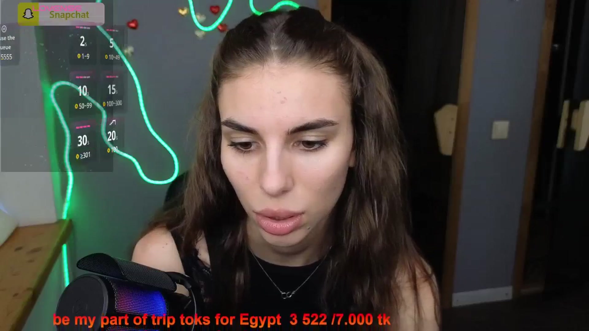 Gallery image thumbnail from Graceful_Doll's myfreecams stream on, 07/09/2025, 11:15 image 3 of 20