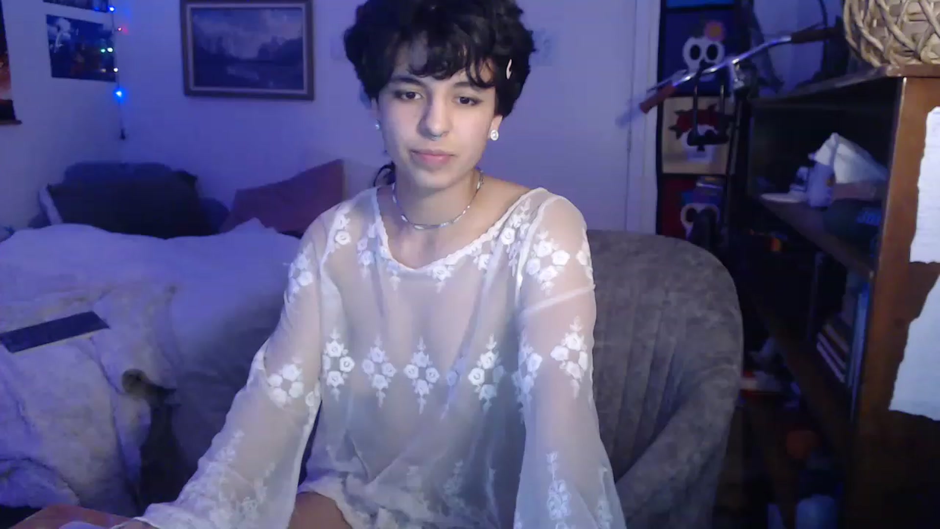 Gallery image thumbnail from Gracey_Bunny's myfreecams stream on, 04/17/2023, 10:57 image 8 of 20