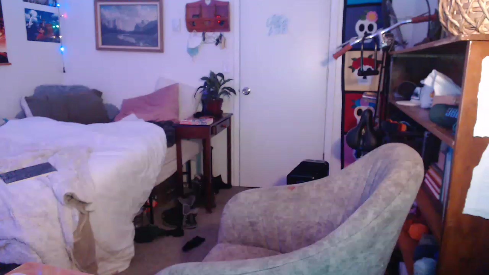 Gallery image thumbnail from Gracey_Bunny's myfreecams stream on, 04/17/2023, 10:57 image 7 of 20