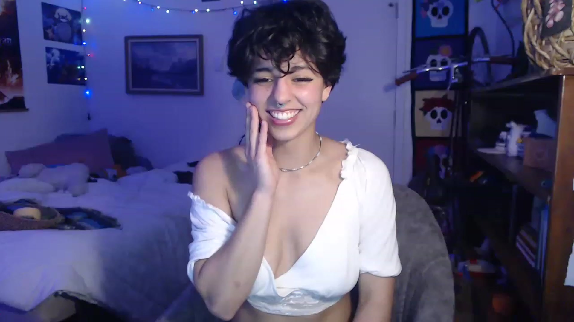 Gallery image thumbnail from Gracey_Bunny's myfreecams stream on, 04/18/2023, 07:39 image 5 of 20