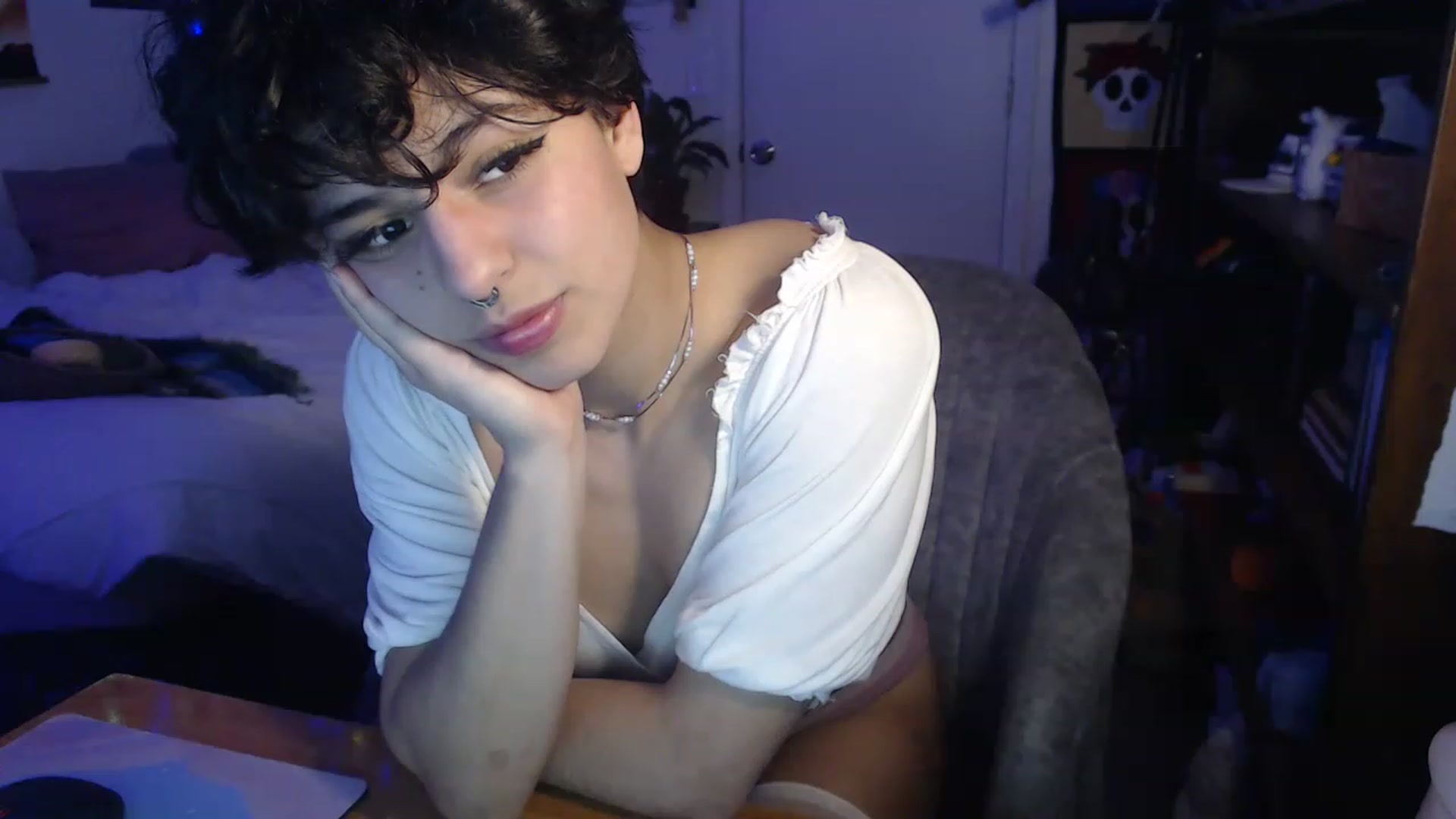 Gallery image thumbnail from Gracey_Bunny's myfreecams stream on, 04/18/2023, 07:39 image 4 of 20