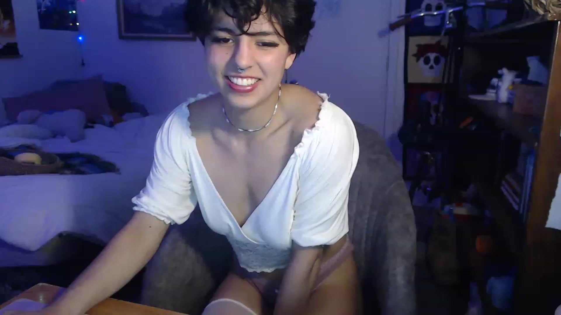 Gallery image thumbnail from Gracey_Bunny's myfreecams stream on, 04/18/2023, 07:39 image 9 of 20