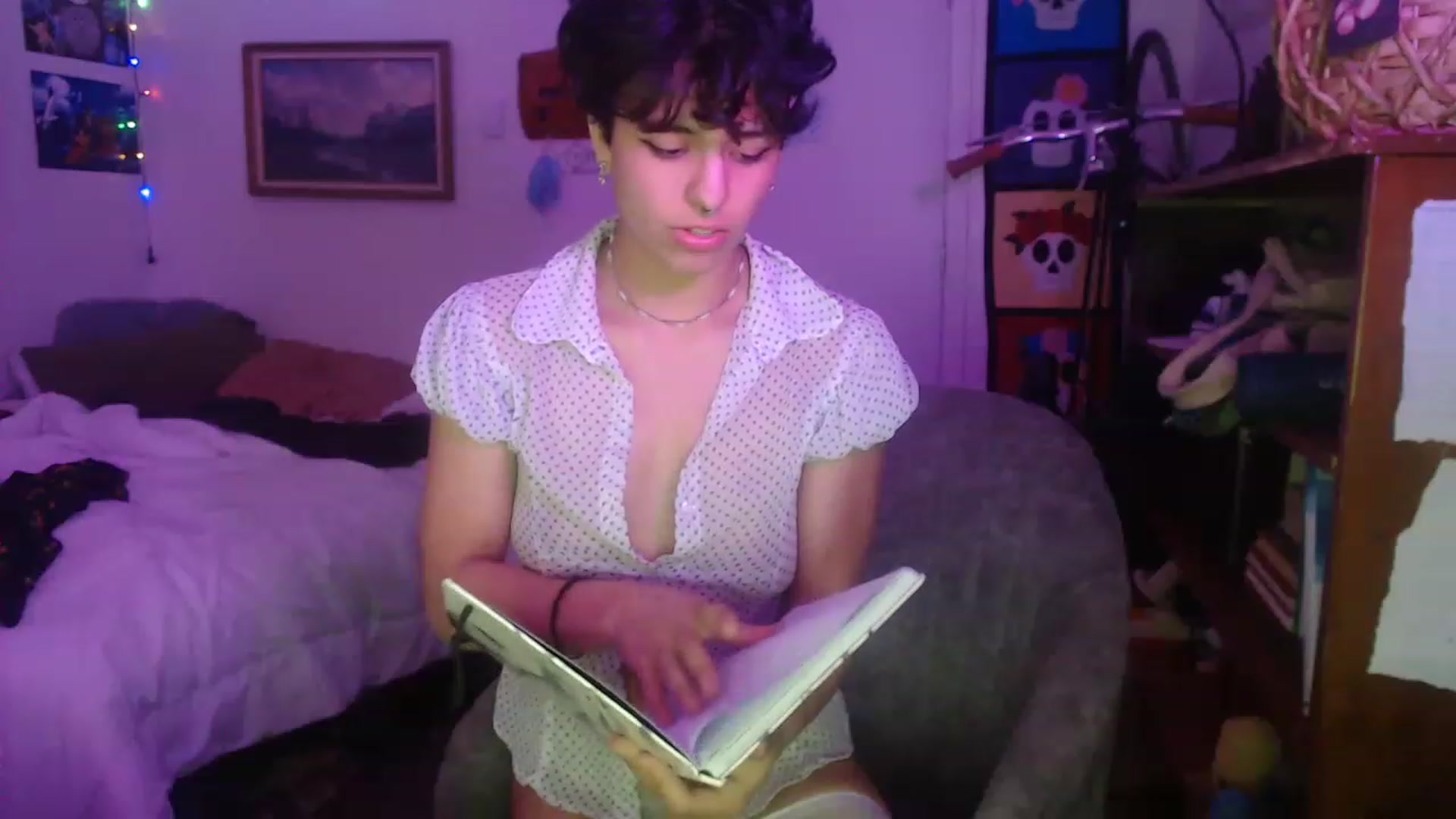 Gallery image thumbnail from Gracey_Bunny's myfreecams stream on, 04/19/2023, 09:19 image 12 of 20