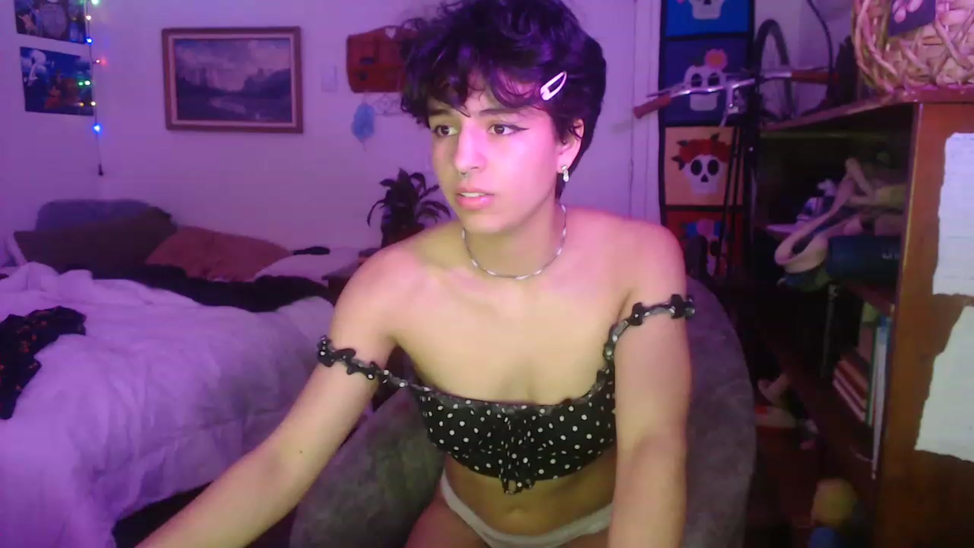 Gallery image thumbnail from Gracey_Bunny's myfreecams stream on, 04/19/2023, 09:19 image 14 of 20