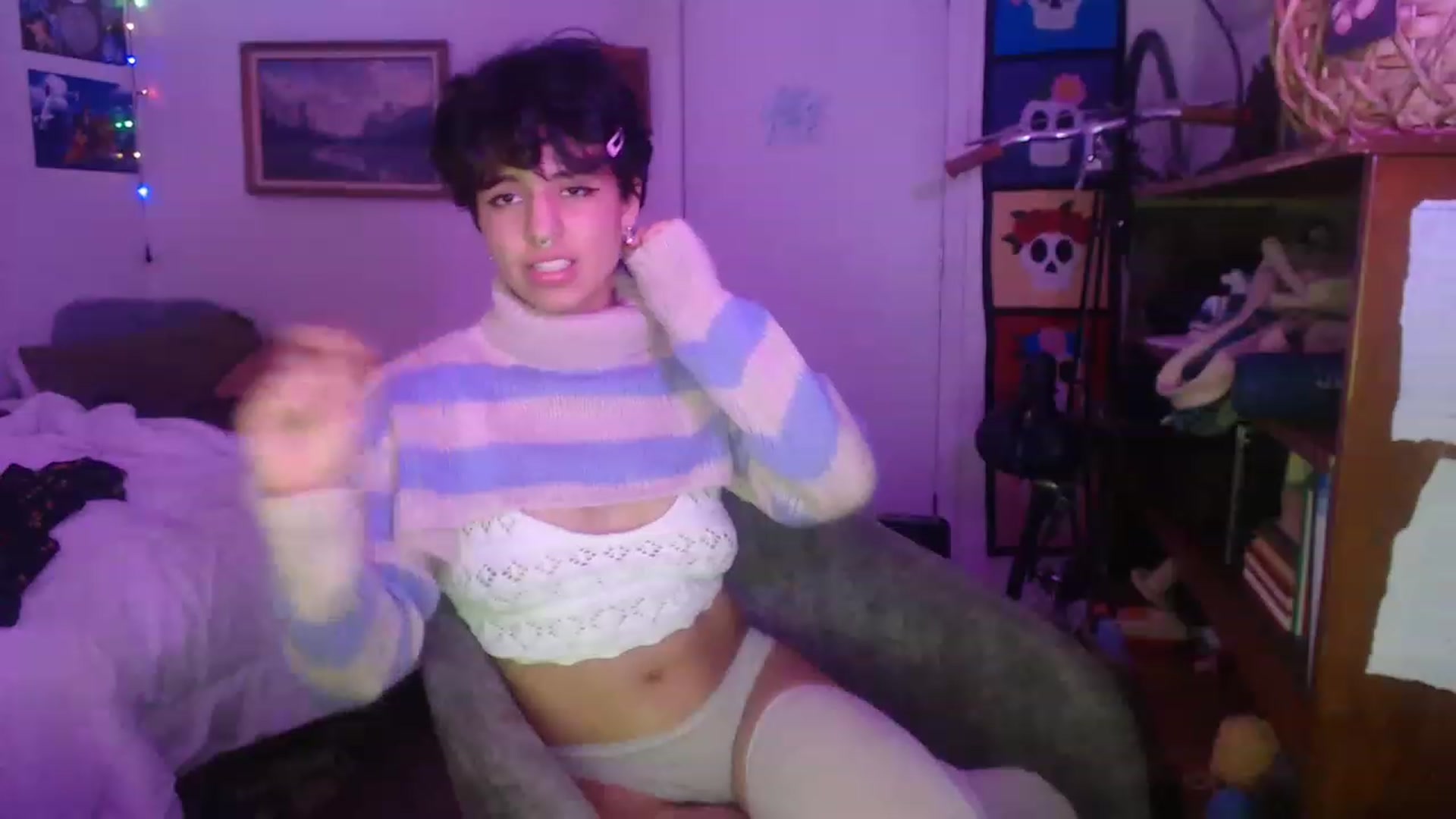 Gallery image thumbnail from Gracey_Bunny's myfreecams stream on, 04/19/2023, 09:19 image 9 of 20
