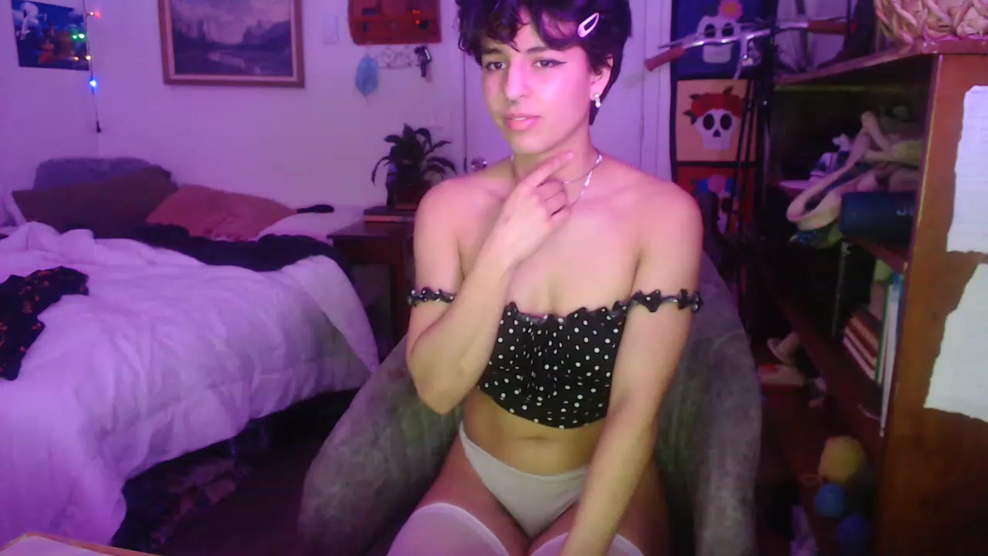 Gallery image thumbnail from Gracey_Bunny's myfreecams stream on, 04/19/2023, 09:19 image 20 of 20