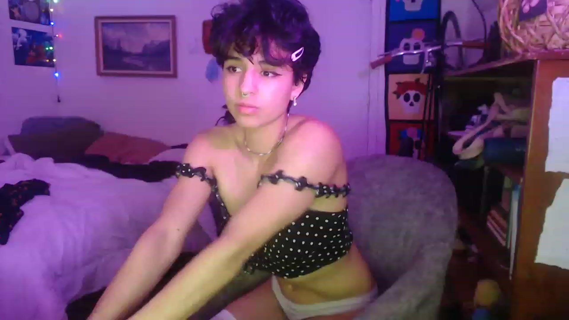 Gallery image thumbnail from Gracey_Bunny's myfreecams stream on, 04/19/2023, 09:19 image 16 of 20