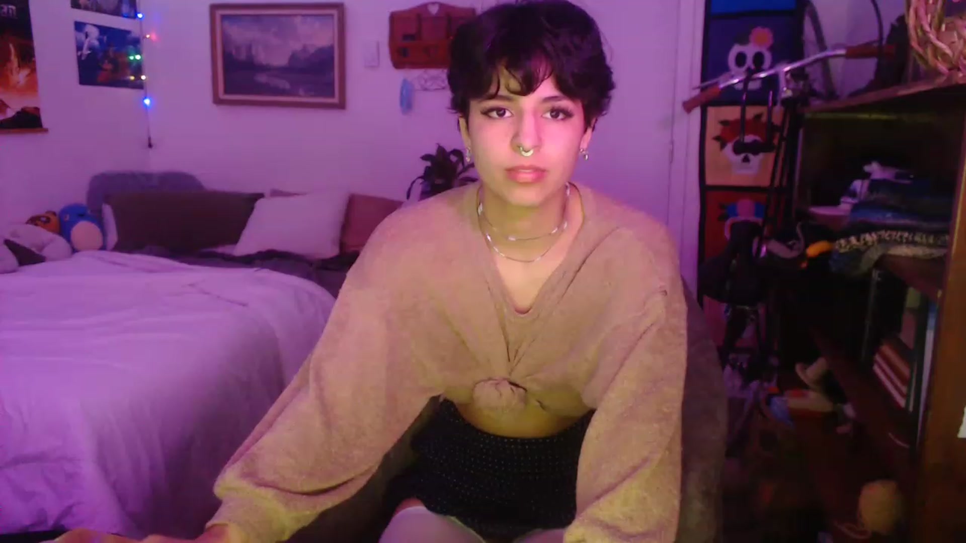 Gallery image thumbnail from Gracey_Bunny's myfreecams stream on, 04/20/2023, 09:00 image 11 of 20
