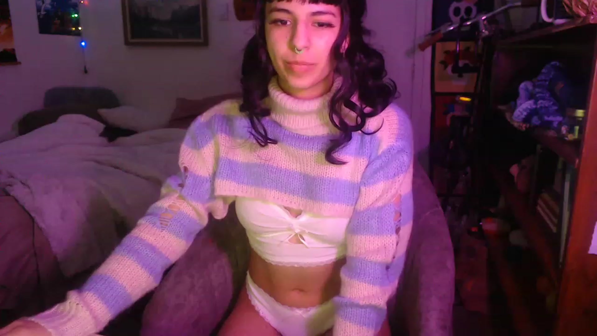 Gallery image thumbnail from Gracey_Bunny's myfreecams stream on, 04/26/2023, 06:41 image 12 of 20