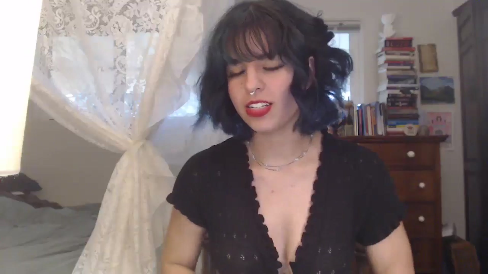 Gallery image thumbnail from Gracey_Bunny's myfreecams stream on, 05/28/2025, 03:20 image 4 of 20