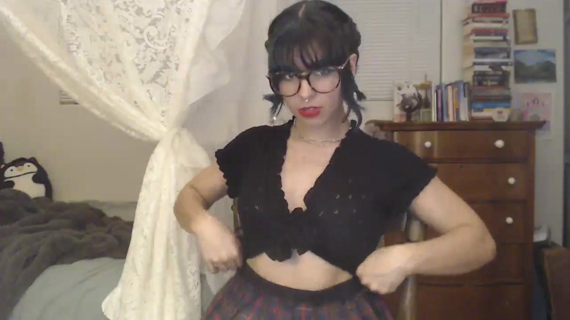 Gallery image thumbnail from Gracey_Bunny's myfreecams stream on, 05/28/2025, 07:25 image 16 of 20