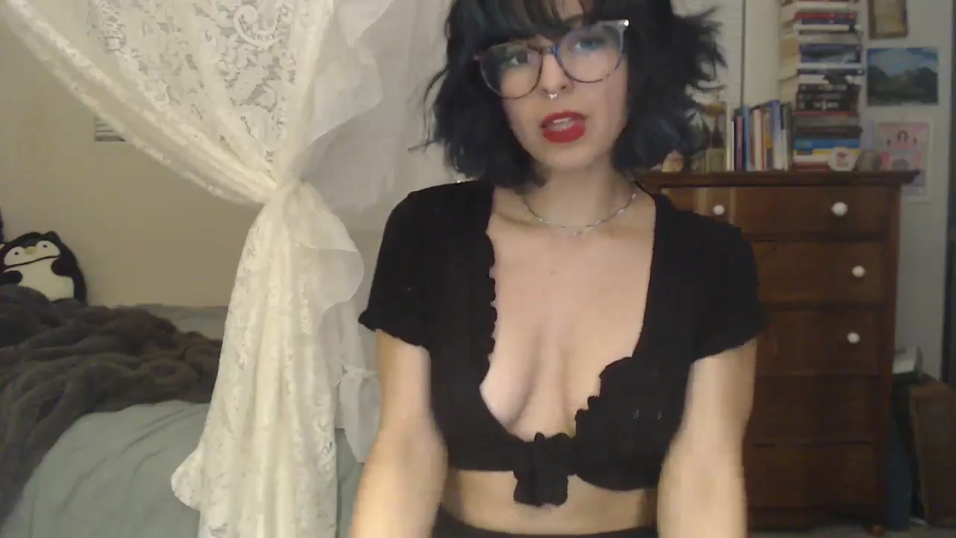 Gallery image thumbnail from Gracey_Bunny's myfreecams stream on, 05/28/2025, 07:25 image 12 of 20