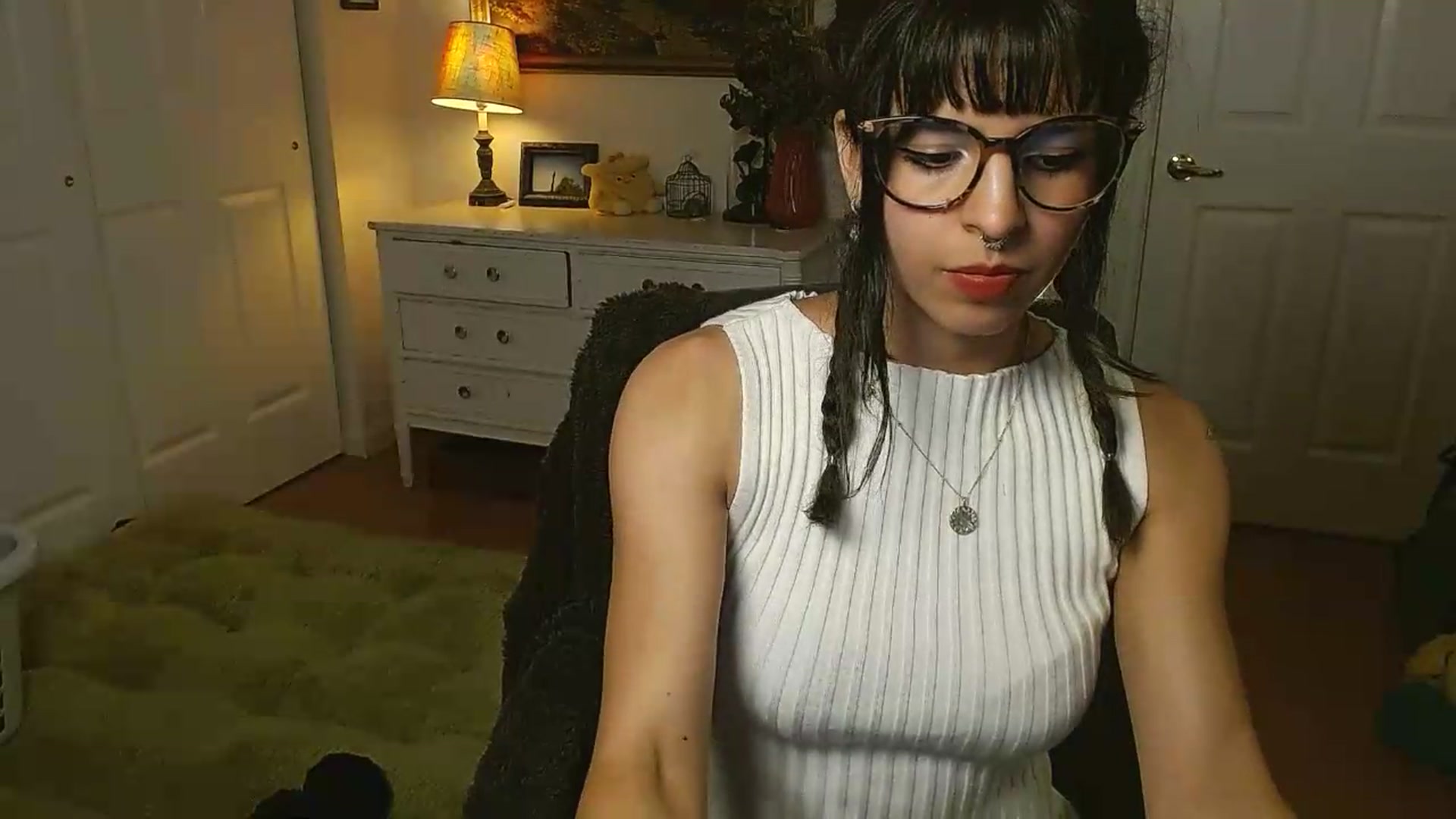 Gallery image thumbnail from Gracey_Bunny's myfreecams stream on, 06/05/2026, 03:08 image 9 of 20