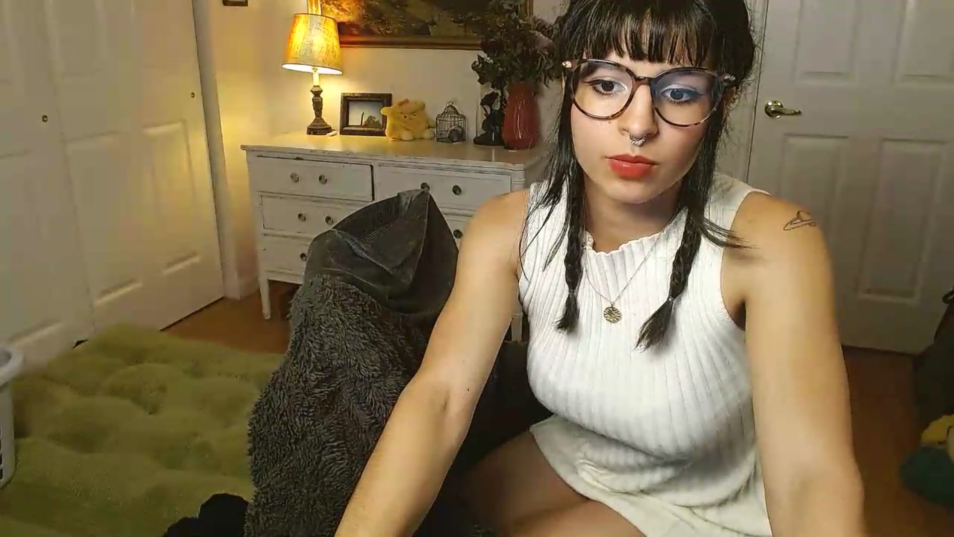 Gallery image thumbnail from Gracey_Bunny's myfreecams stream on, 06/05/2026, 03:08 image 11 of 20
