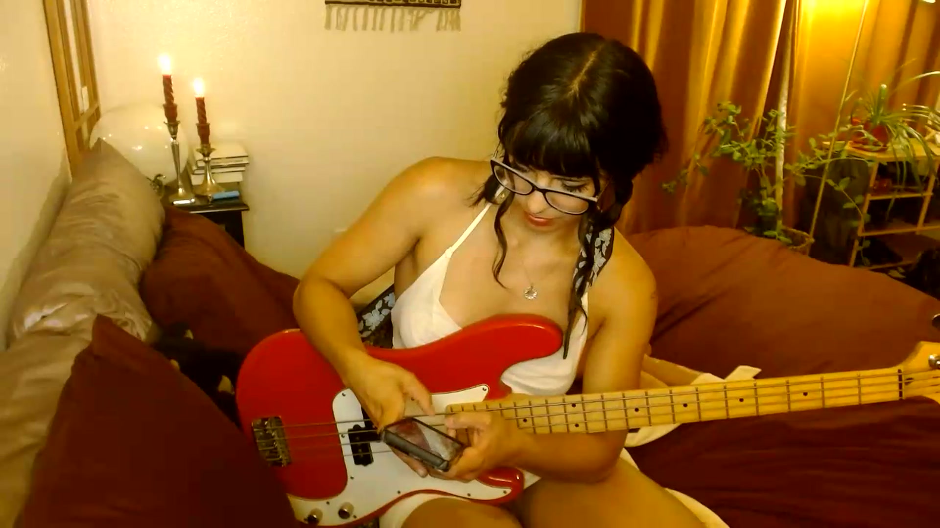 Gallery image thumbnail from Gracey_Bunny's myfreecams stream on, 09/12/2026, 05:43 image 12 of 20