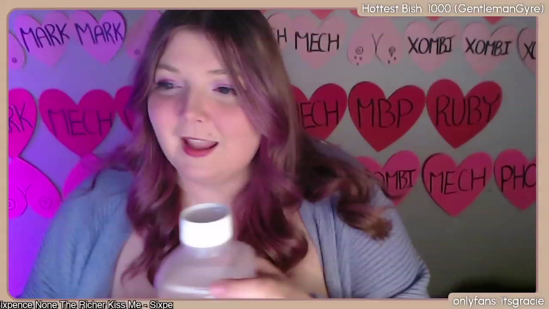 Gallery image thumbnail from Gracie's myfreecams stream on, 02/16/2024, 01:20 image 11 of 20
