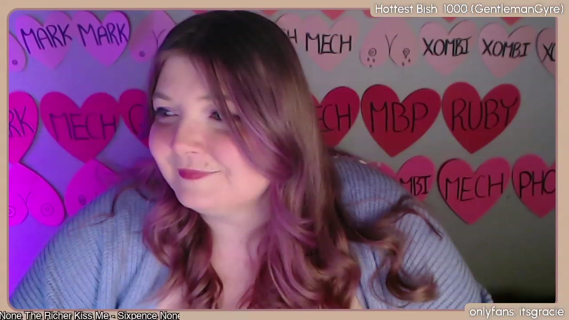 Gallery image thumbnail from Gracie's myfreecams stream on, 02/16/2024, 01:20 image 13 of 20