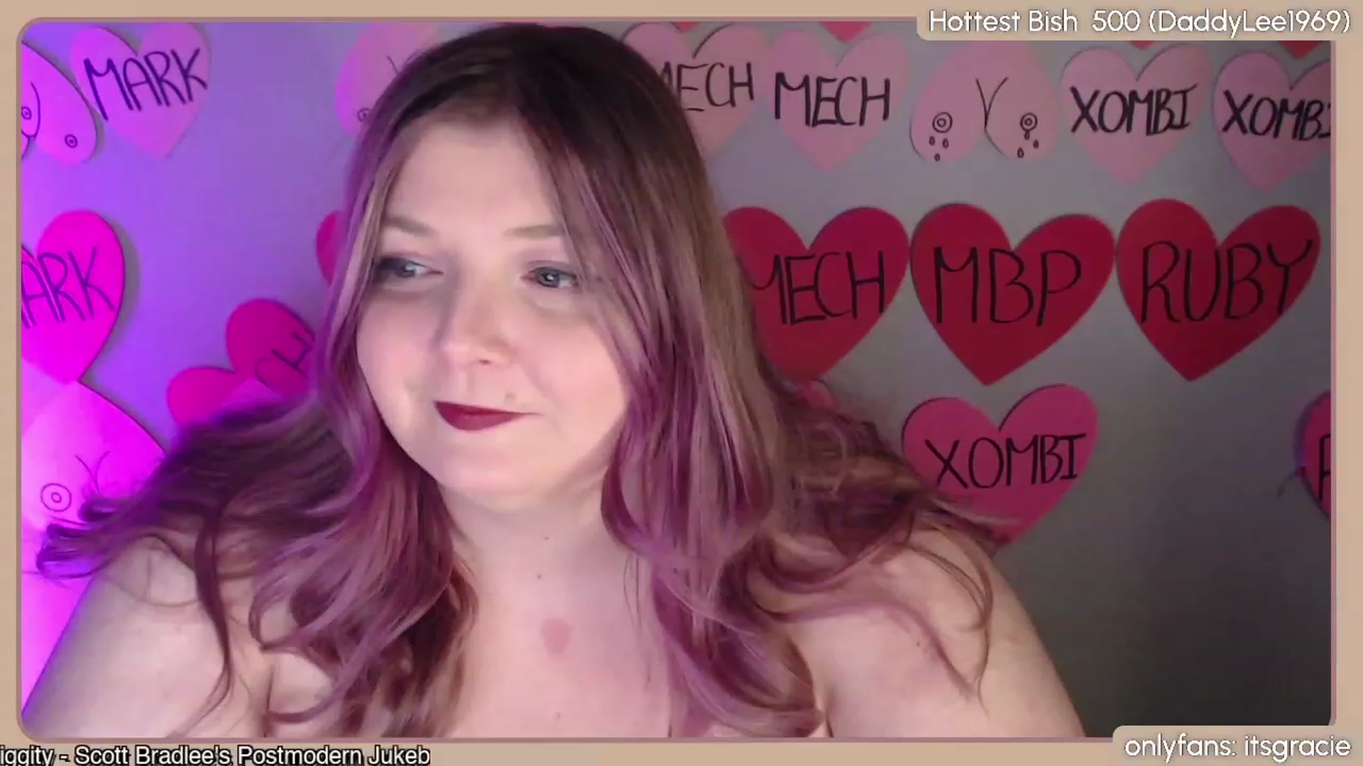 Gallery image thumbnail from Gracie's myfreecams stream on, 02/18/2024, 01:31 image 3 of 20