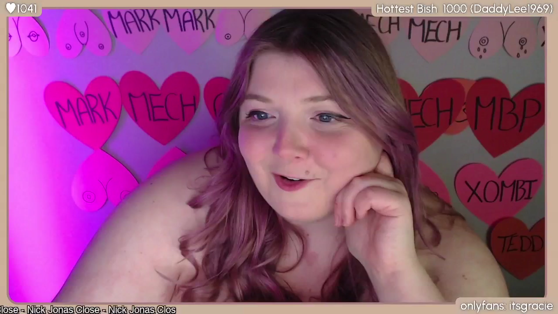 Gallery image thumbnail from Gracie's myfreecams stream on, 02/19/2024, 01:47 image 12 of 20