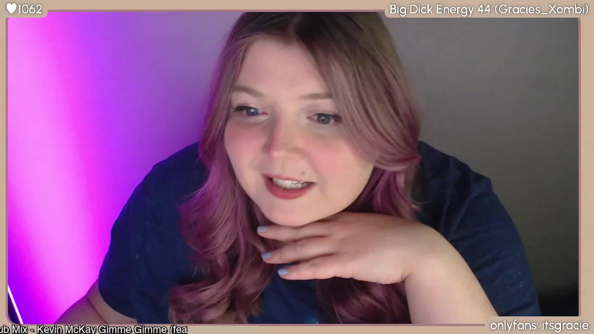 Gallery image thumbnail from Gracie's myfreecams stream on, 02/26/2024, 24:00 image 15 of 20