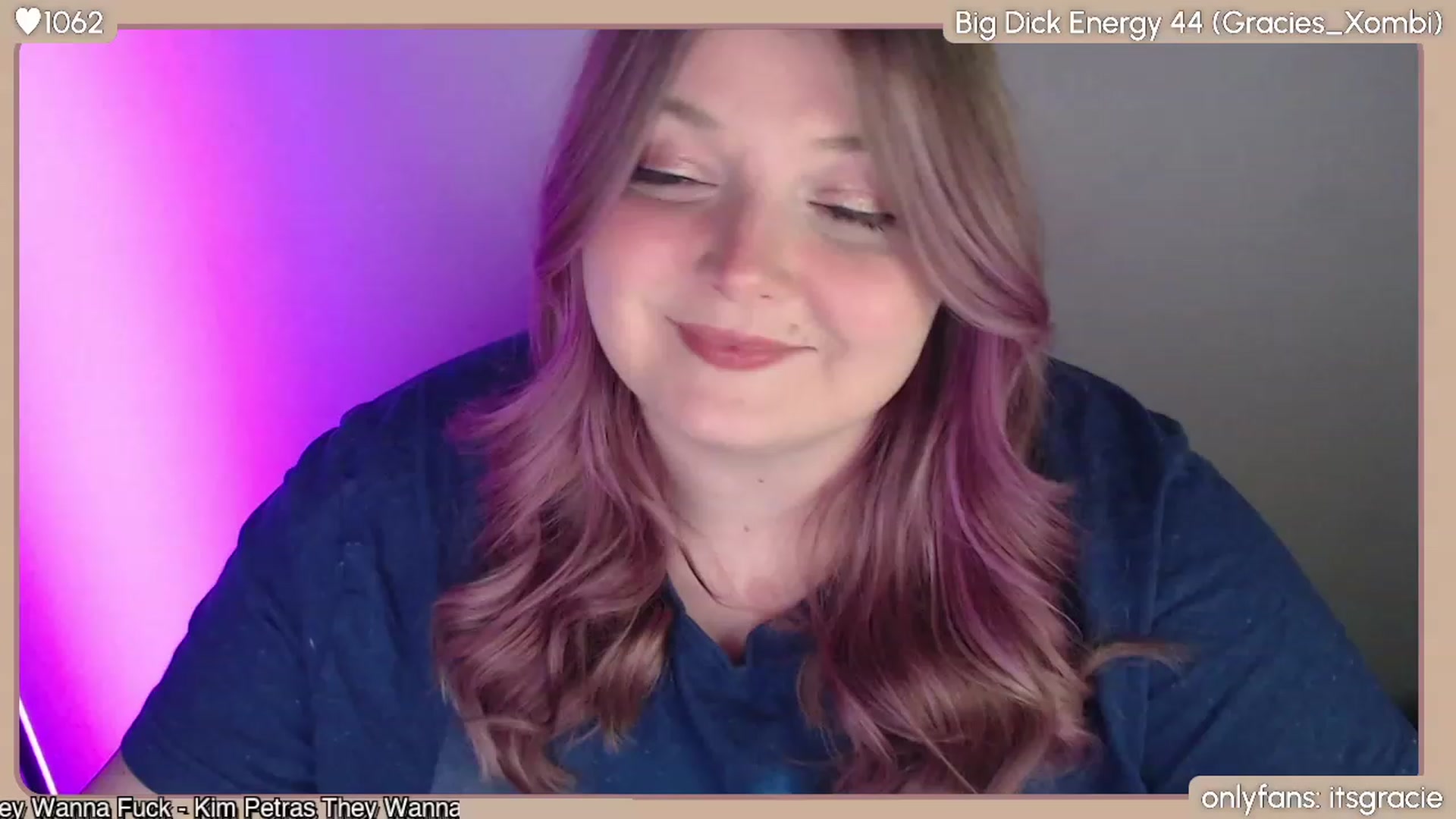 Gallery image thumbnail from Gracie's myfreecams stream on, 02/26/2024, 24:00 image 12 of 20