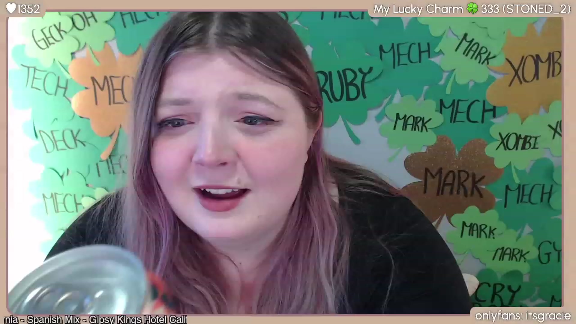 Gallery image thumbnail from Gracie's myfreecams stream on, 03/12/2024, 24:53 image 6 of 20