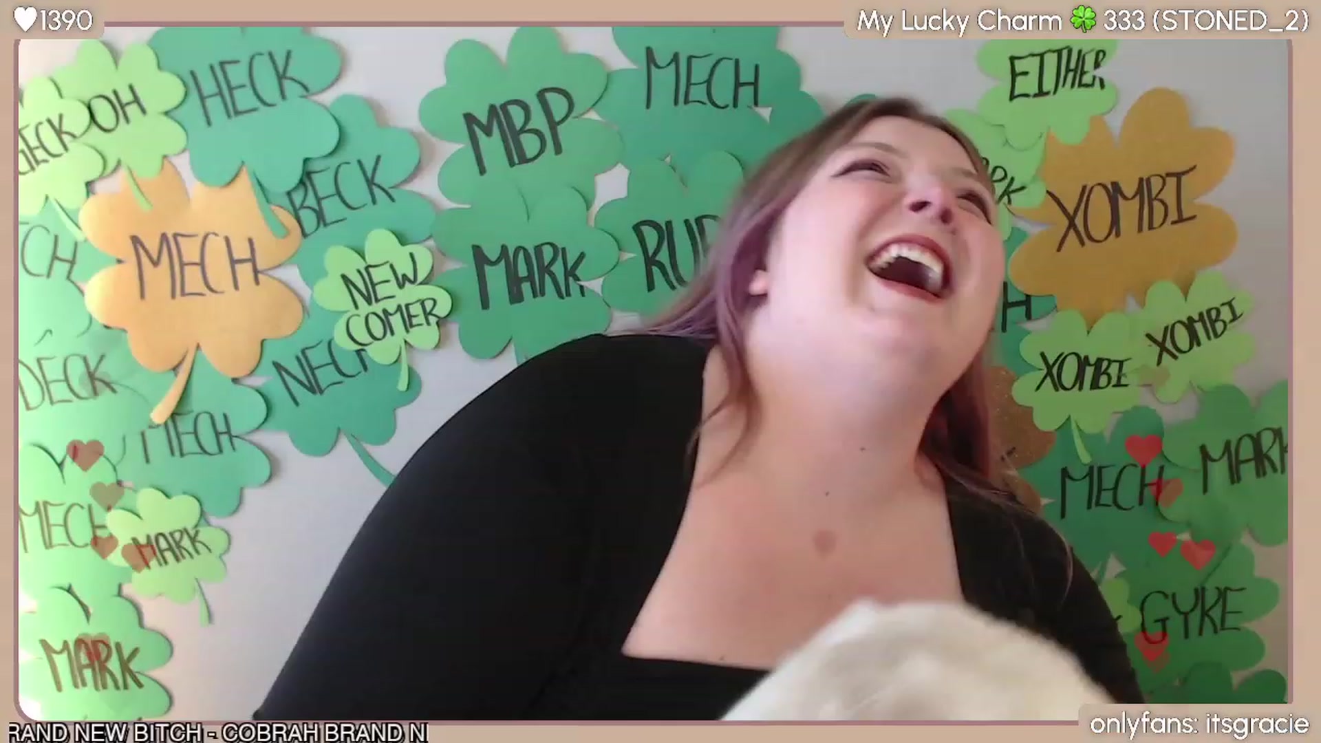 Gallery image thumbnail from Gracie's myfreecams stream on, 03/12/2024, 24:53 image 3 of 20