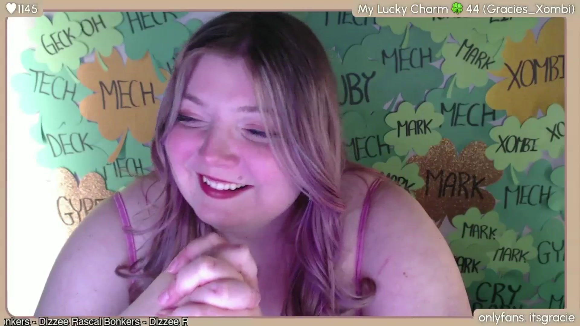 Gallery image thumbnail from Gracie's myfreecams stream on, 03/17/2024, 24:13 image 17 of 20